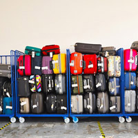 A luxury luggage set is something the globetrotters in your audience can't say no to!