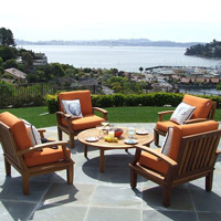 An outdoor furniture set is a great item to offer at your next live auction.