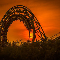 VIP season passes to an amusement park make great school school items.