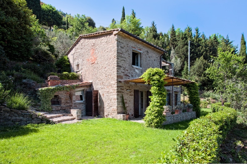 PIC-Villa-Piccola-Exterior.jpg