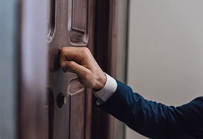 Door-to-Door-DIY-Fundraising-Ideas
