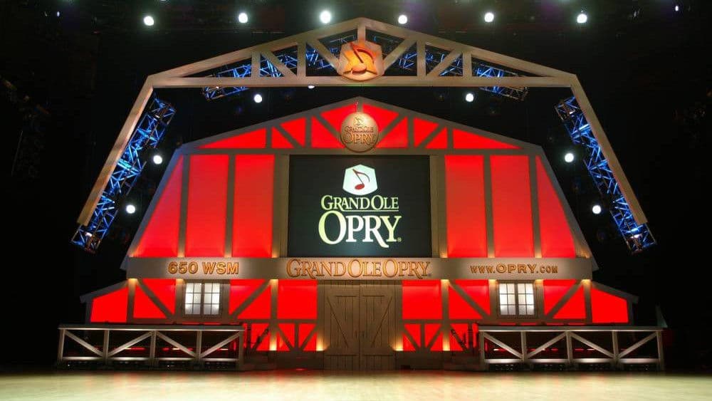 PIC-bnash-attraction-opry-0136-hor-wide