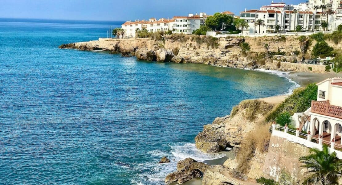 Spain’s Costa del Sol Beachview Pool Villa
