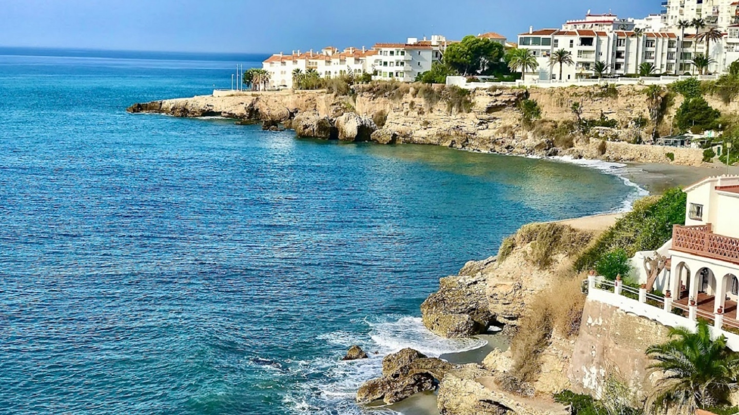 Spain’s Costa del Sol Beachview Pool Villa